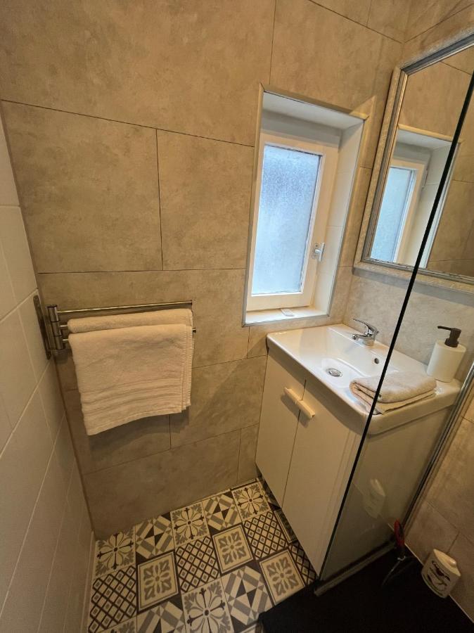 Residence 3 Studios De Charme Dans Centre Proche Cathedrale, Parking Possible A Prox أورلييو المظهر الخارجي الصورة
