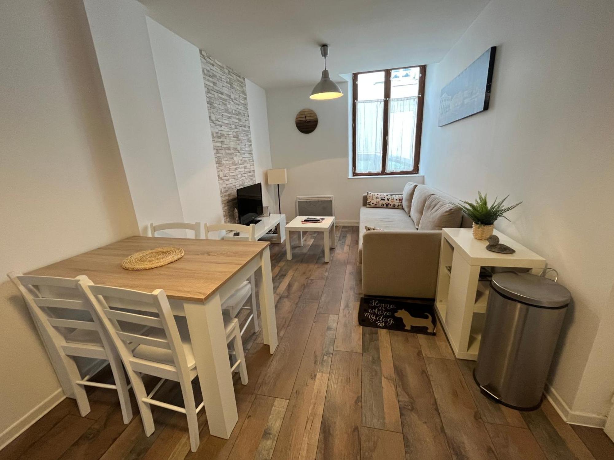 Residence 3 Studios De Charme Dans Centre Proche Cathedrale, Parking Possible A Prox أورلييو المظهر الخارجي الصورة