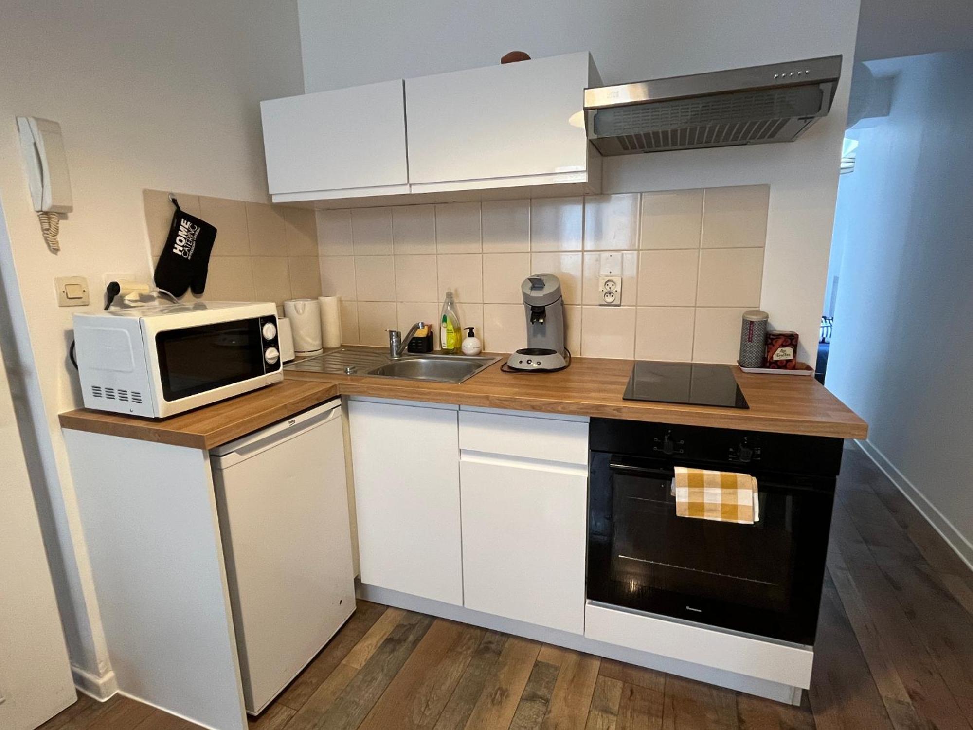 Residence 3 Studios De Charme Dans Centre Proche Cathedrale, Parking Possible A Prox أورلييو المظهر الخارجي الصورة