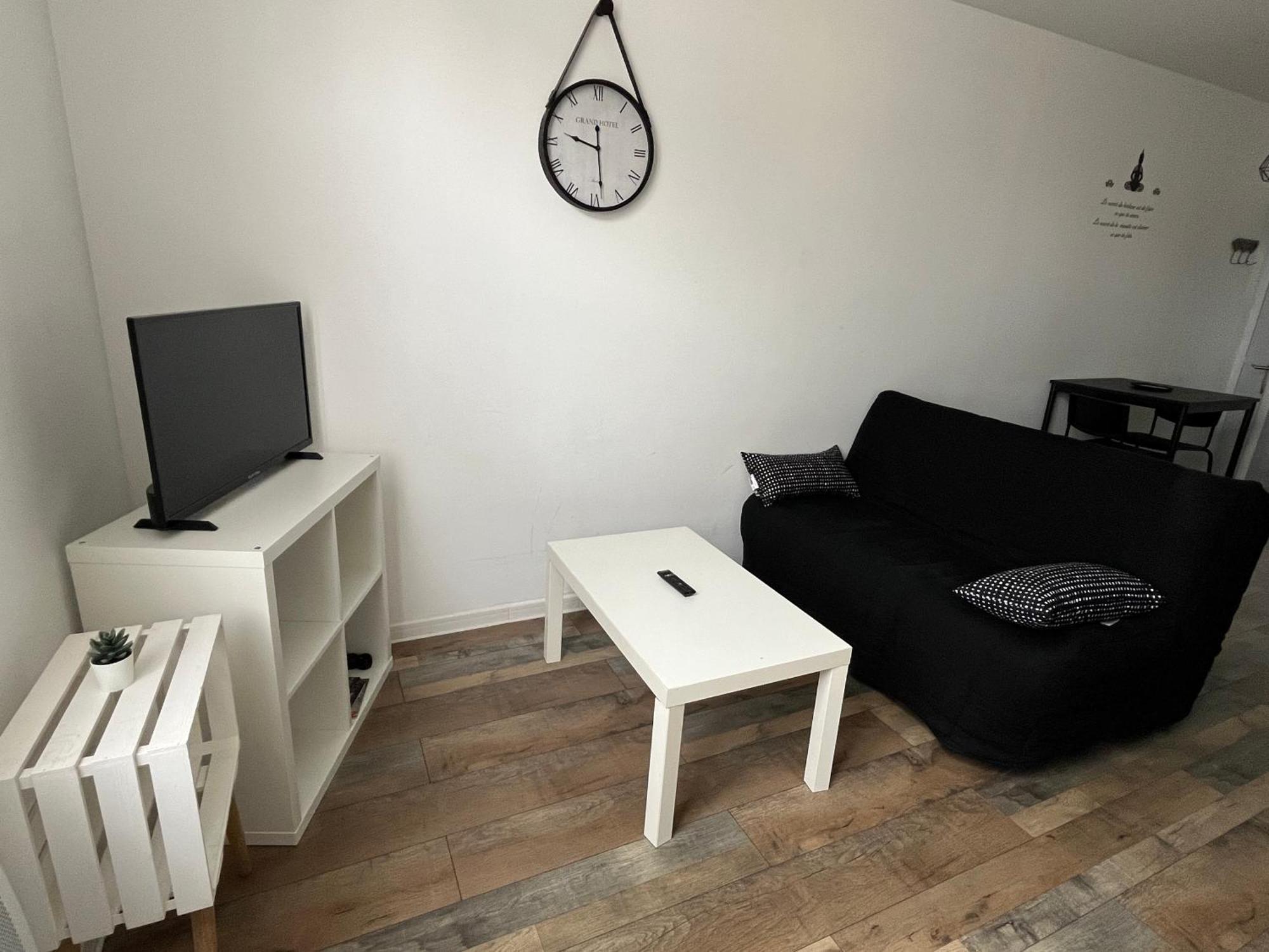 Residence 3 Studios De Charme Dans Centre Proche Cathedrale, Parking Possible A Prox أورلييو المظهر الخارجي الصورة