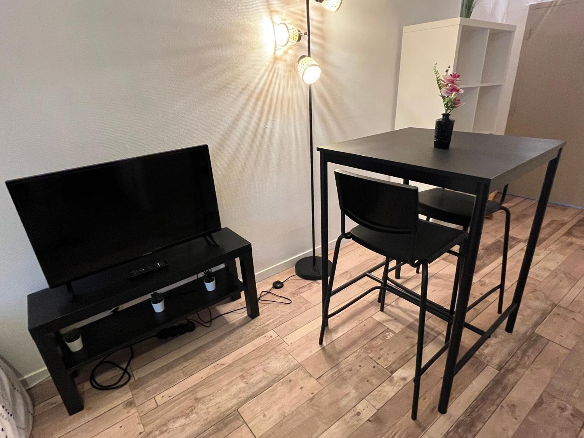 Residence 3 Studios De Charme Dans Centre Proche Cathedrale, Parking Possible A Prox أورلييو المظهر الخارجي الصورة